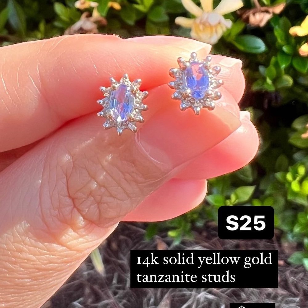 14k solid yellow gold tanzanite studs